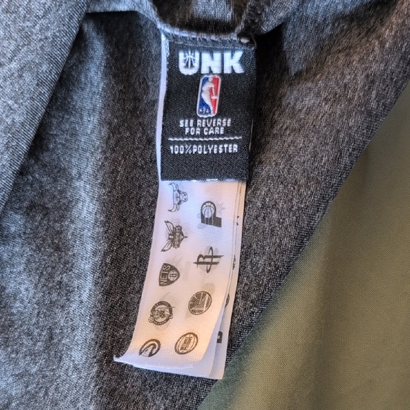 UNK Gray Bulls Long Sleeve Tee - Picture 3 of 7